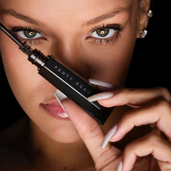 Máscara de Cílios Fenty Beauty Hella Thicc Volumizing